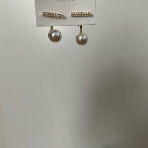 Elegant Pearl and Gold Earrings